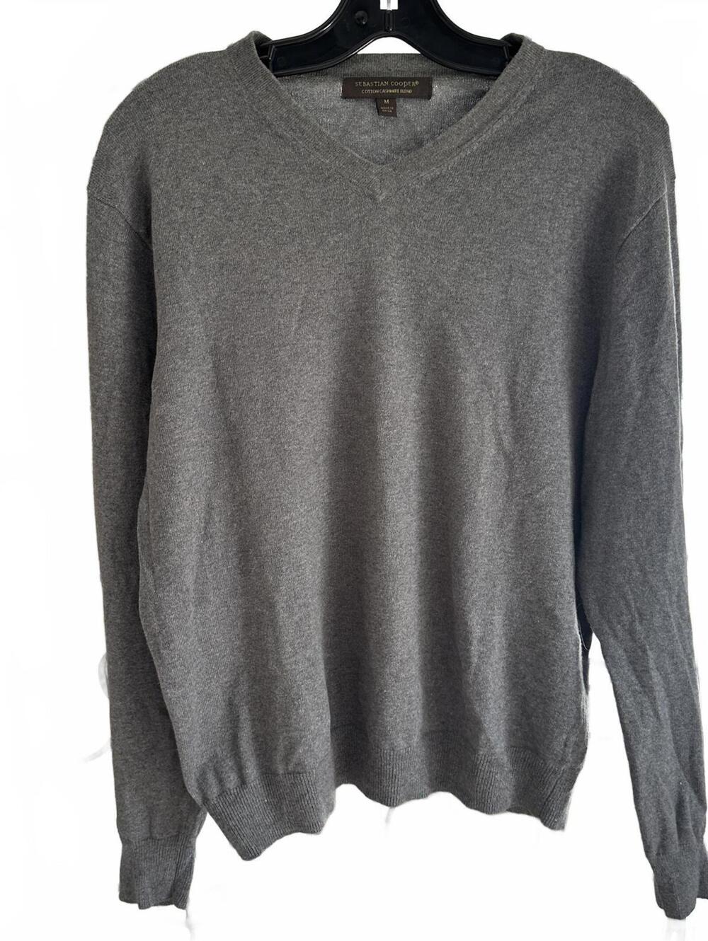 Sebastian Cooper Men's Gray V-Neck Cotton Cashmere Blend Sweater -  Medium